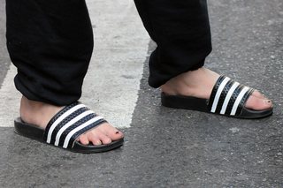 Amanda Bynes feet photo thumbnail