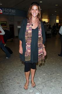 Amanda Byram feet photo 10
