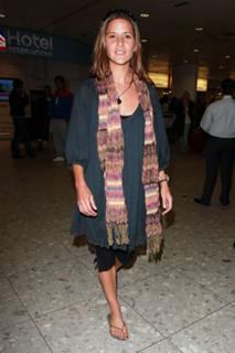 Amanda Byram feet photo 5