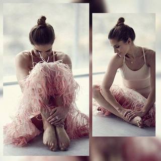 Amanda Byram feet photo 9