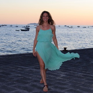 Amanda Byram feet photo 17