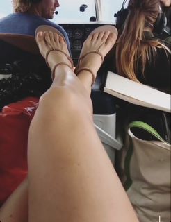 Amanda Cerny feet photo thumbnail