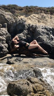 Amanda Cerny feet photo thumbnail