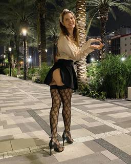 Amanda Cerny feet photo thumbnail