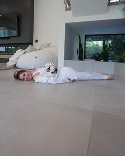 Amanda Cerny feet photo thumbnail