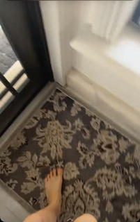 Amanda Cerny feet photo thumbnail