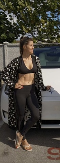 Amanda Cerny feet photo thumbnail