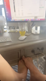 Amanda Cerny feet photo thumbnail