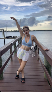 Amanda Cerny feet photo thumbnail