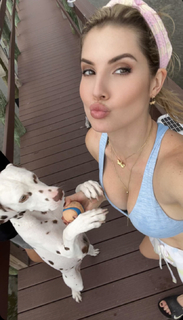 Amanda Cerny feet photo thumbnail