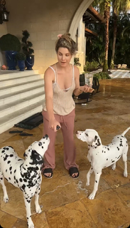 Amanda Cerny feet photo thumbnail