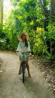 Amanda Cerny feet photo thumbnail
