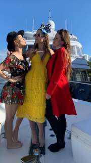 Amanda Cerny feet photo thumbnail