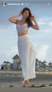 Amanda Cerny feet photo thumbnail