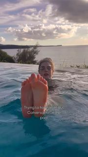 Amanda Cerny feet photo 3