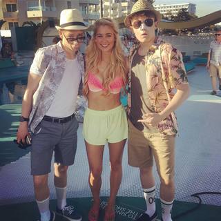 Amanda Clapham feet photo 14