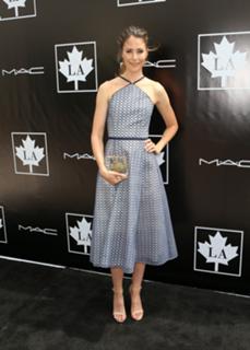 Amanda Crew feet photo thumbnail