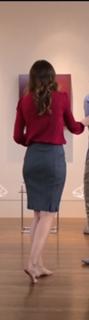 Amanda Crew feet photo thumbnail