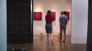 Amanda Crew feet photo thumbnail
