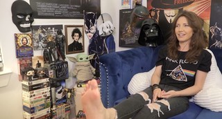 Amanda Cryer feet photo 7