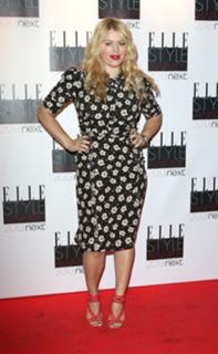 Amanda De Cadenet feet photo 14
