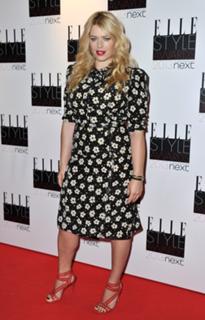 Amanda De Cadenet feet photo 7