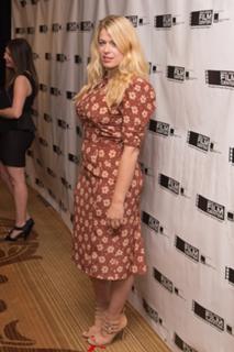 Amanda De Cadenet feet photo 3