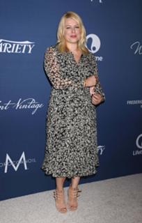 Amanda De Cadenet feet photo 10