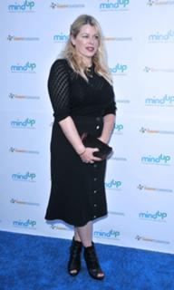 Amanda De Cadenet feet photo 5