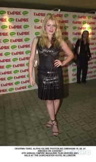 Amanda De Cadenet feet photo 20