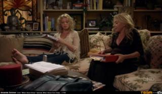 Amanda Detmer feet photo 6