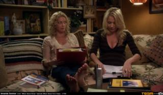 Amanda Detmer feet photo 5