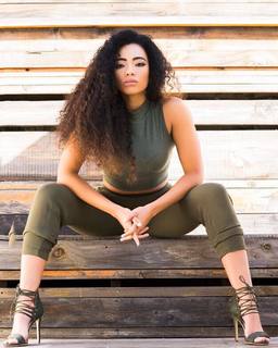 Amanda Du-Pont feet photo 13