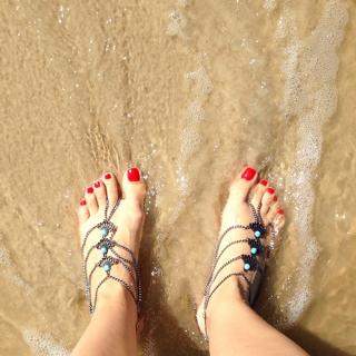 Amanda Françozo feet photo 6
