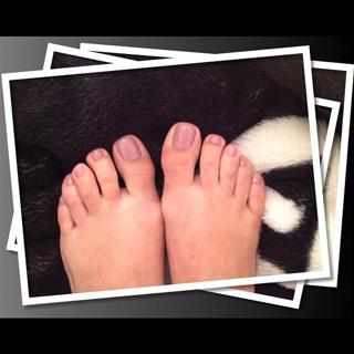 Amanda Françozo feet photo 4