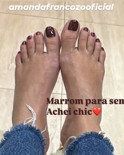 Amanda Françozo feet photo 1