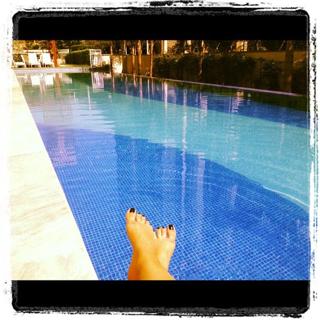 Amanda Françozo feet photo 11