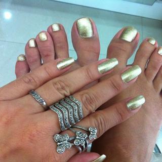 Amanda Françozo feet photo 4