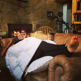 Amanda Fuller feet photo thumbnail