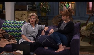 Amanda Fuller feet photo thumbnail
