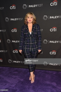 Amanda Fuller feet photo thumbnail