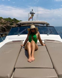 Amanda Harrington feet photo 9