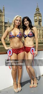 Amanda Harrington feet photo 7