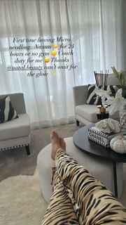 Amanda Harrington feet photo 6