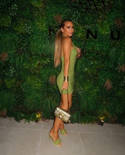 Amanda Harrington feet photo 10
