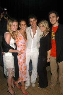 Amanda Hearst feet photo 8