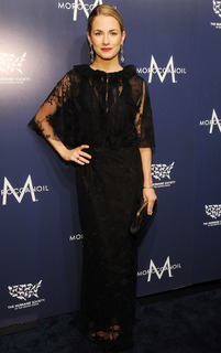 Amanda Hearst feet photo 2