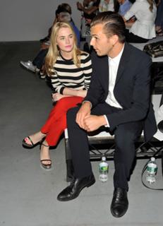 Amanda Hearst feet photo 4