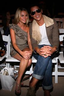 Amanda Hearst feet photo 14