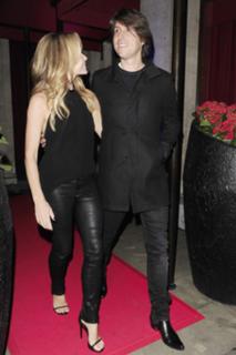 Amanda Holden feet photo thumbnail